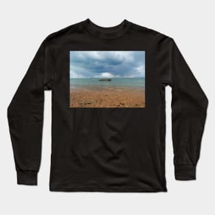 Horizon and sky at Colwell Bay Isle of Wight Long Sleeve T-Shirt